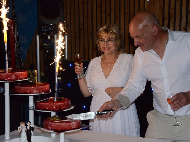 Le mariage de Thierry et Nathalie à Saint-Médard-d&apos;Eyrans, Gironde 6