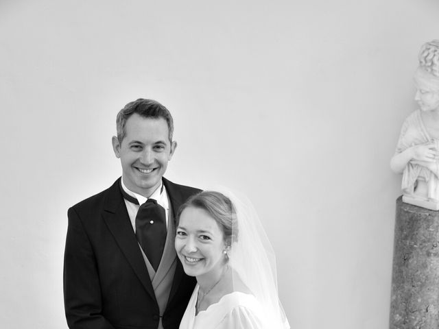 Le mariage de Christilla et Jean à Pont-de-l'Arche, Eure 12