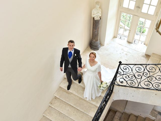 Le mariage de Christilla et Jean à Pont-de-l'Arche, Eure 13