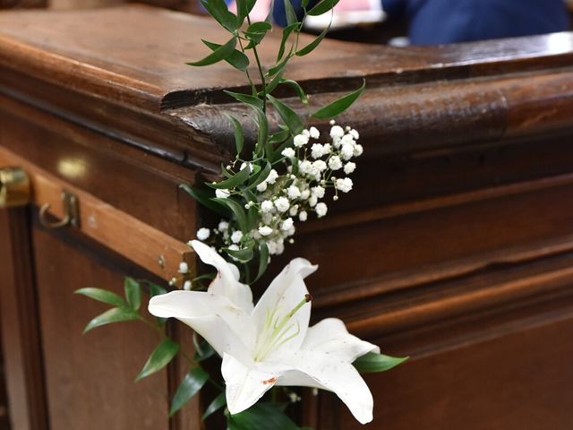 Le mariage de Christilla et Jean à Pont-de-l'Arche, Eure 23