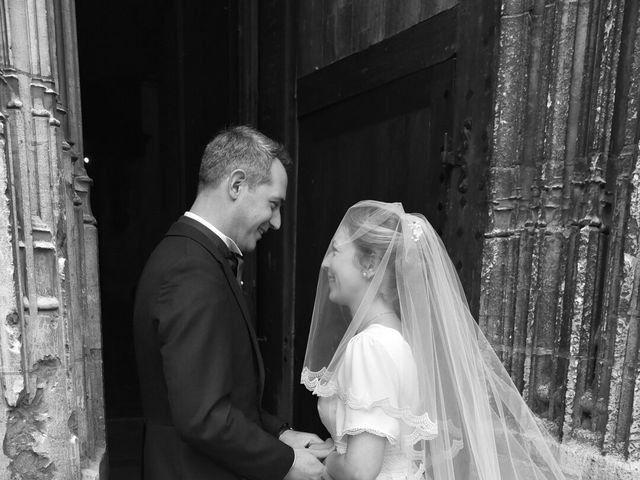 Le mariage de Christilla et Jean à Pont-de-l'Arche, Eure 25