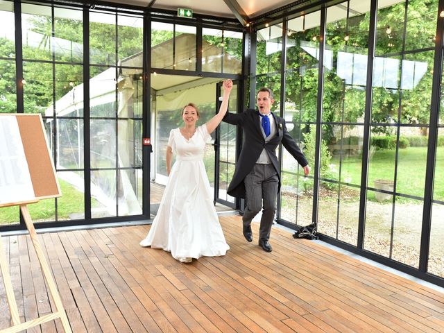 Le mariage de Christilla et Jean à Pont-de-l'Arche, Eure 42