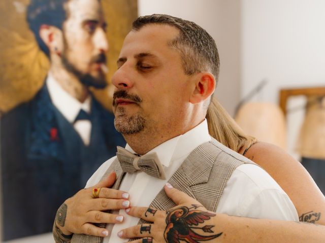 Le mariage de Jérôme  et Joel  à Saint-Gènes-de-Castillon, Gironde 8