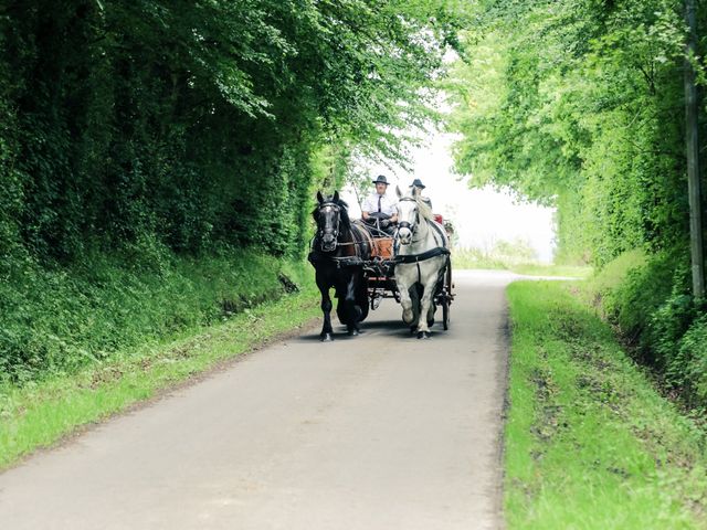 Le mariage de Cédric et Adeline à Saint-Julien-sur-Sarthe, Orne 56