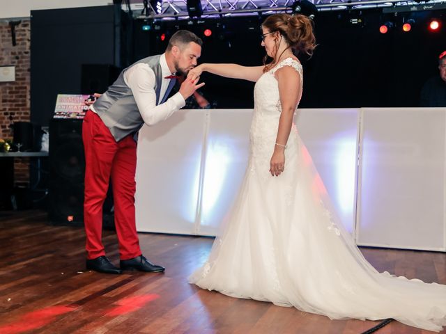 Le mariage de Cédric et Adeline à Saint-Julien-sur-Sarthe, Orne 272