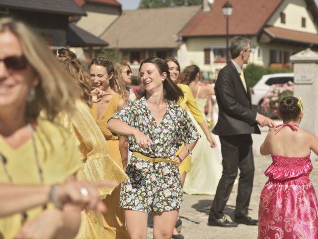 Le mariage de Laurent et Maëlle à Quintal, Haute-Savoie 27