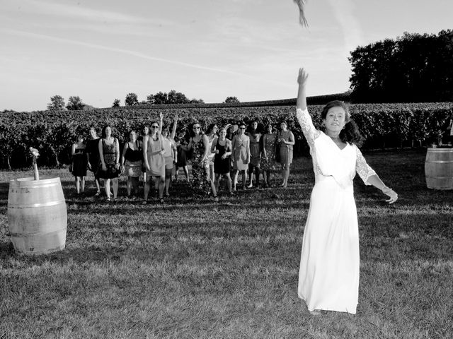 Le mariage de Mathias et Caitlin à Villeneuve-de-Duras, Lot-et-Garonne 32