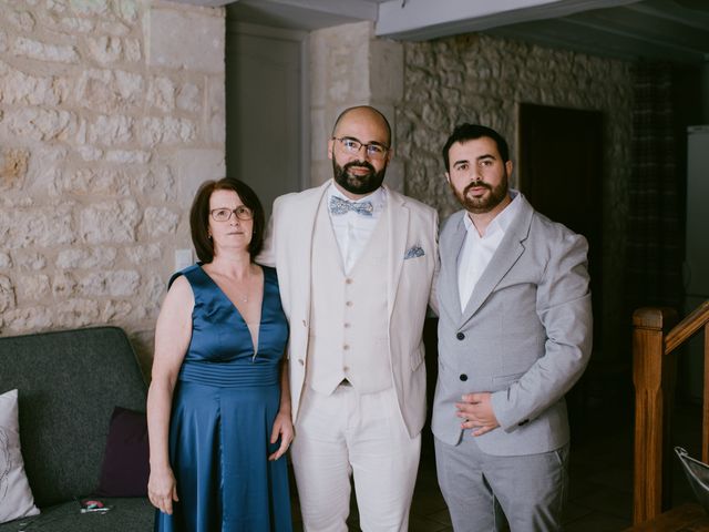 Le mariage de Pedro et Emilie à Ruffec, Charente 11