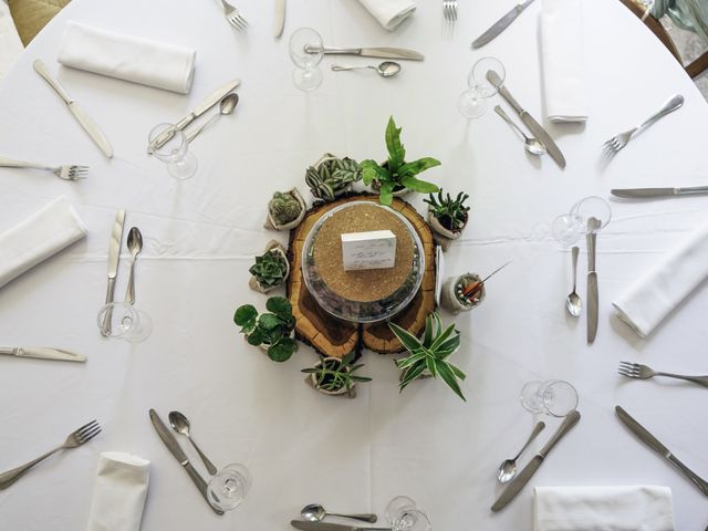 Le mariage de Nicolas et Julie à Lucenay, Rhône 21