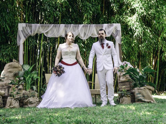 Le mariage de Nicolas et Julie à Lucenay, Rhône 28