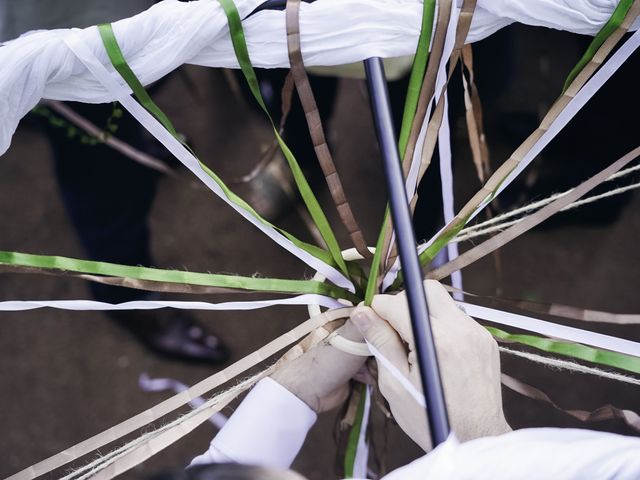 Le mariage de Nicolas et Julie à Lucenay, Rhône 30