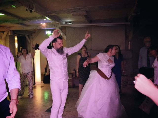 Le mariage de Nicolas et Julie à Lucenay, Rhône 33