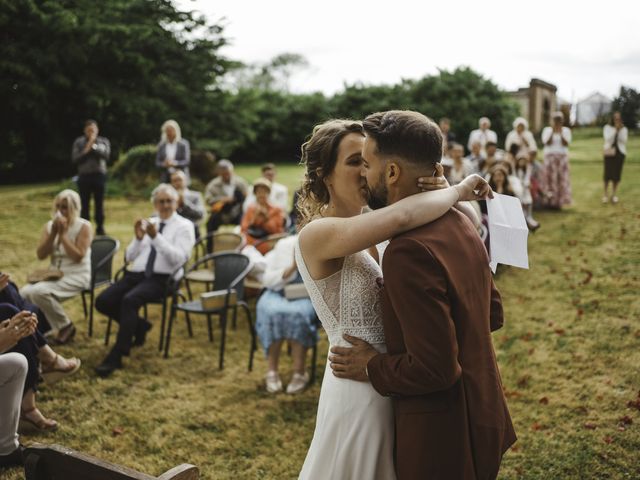Le mariage de Matthieu et Laura à Griselles, Loiret 7