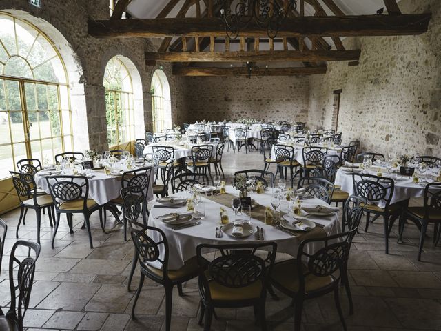 Le mariage de Matthieu et Laura à Griselles, Loiret 25