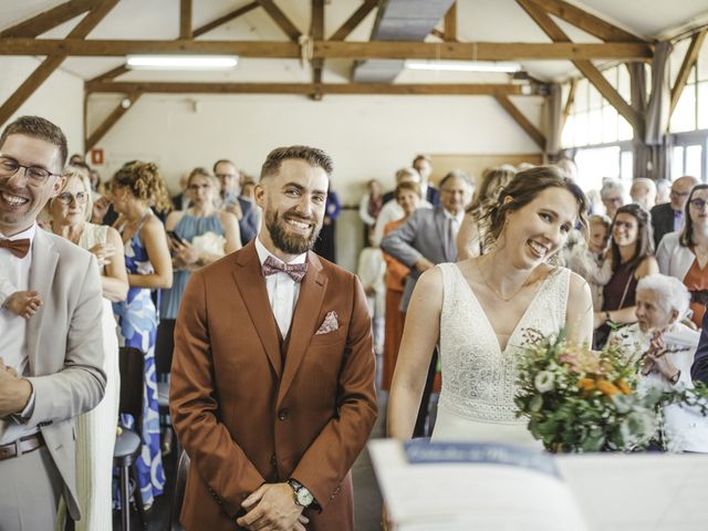Le mariage de Matthieu et Laura à Griselles, Loiret 37