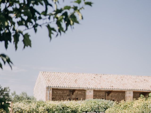 Le mariage de Adrien et Margaux à Grignan, Drôme 3