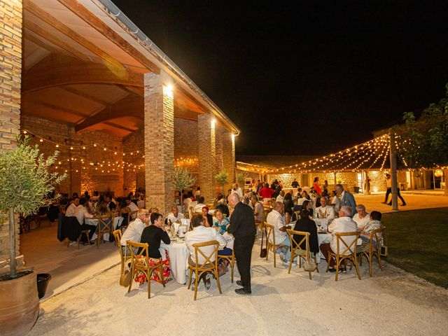 Le mariage de Adrien et Margaux à Grignan, Drôme 15