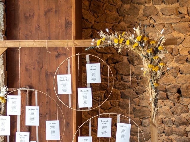 Le mariage de Thomas et Benedicte à Riotord, Haute-Loire 10