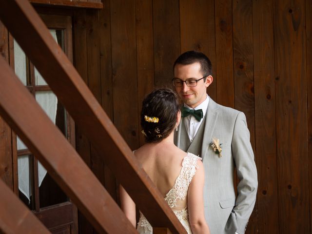 Le mariage de Thomas et Benedicte à Riotord, Haute-Loire 24