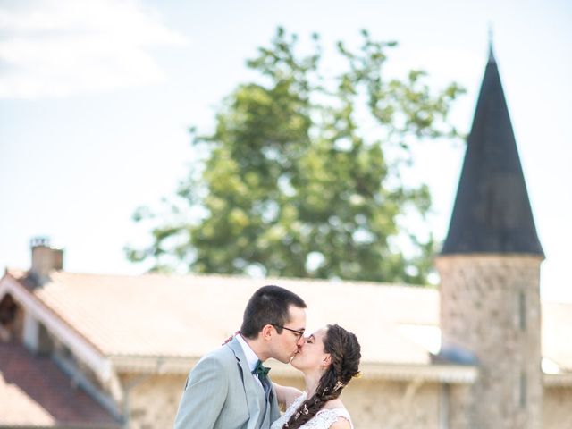 Le mariage de Thomas et Benedicte à Riotord, Haute-Loire 36