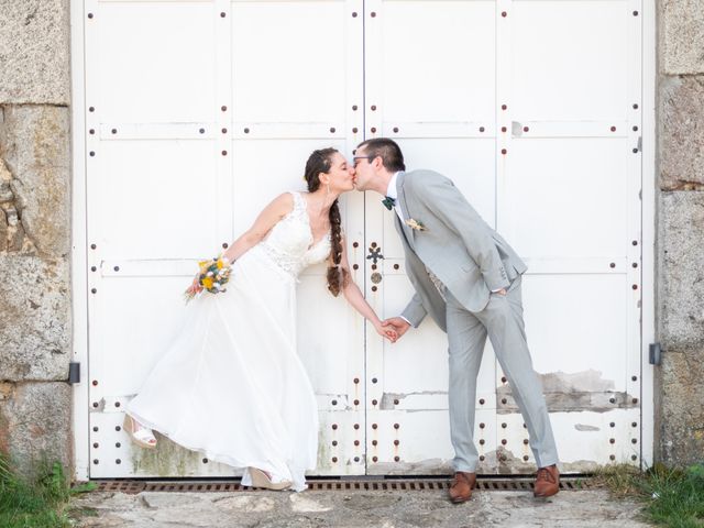 Le mariage de Thomas et Benedicte à Riotord, Haute-Loire 39