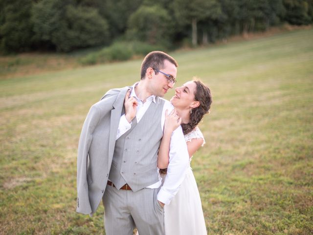 Le mariage de Thomas et Benedicte à Riotord, Haute-Loire 80