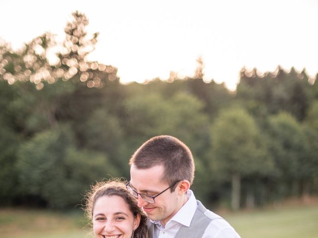 Le mariage de Thomas et Benedicte à Riotord, Haute-Loire 85