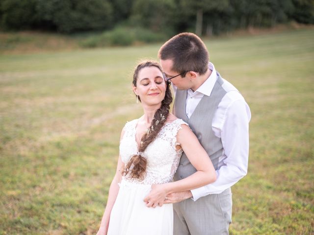 Le mariage de Thomas et Benedicte à Riotord, Haute-Loire 87