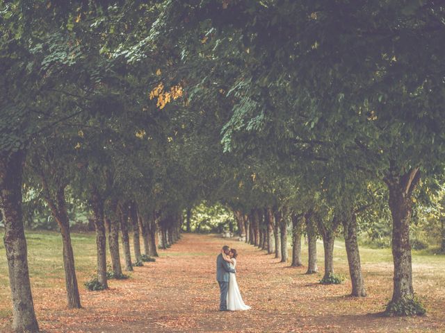 Le mariage de Emmanuel et Emmanuelle à Saint-Valérien, Vendée 23