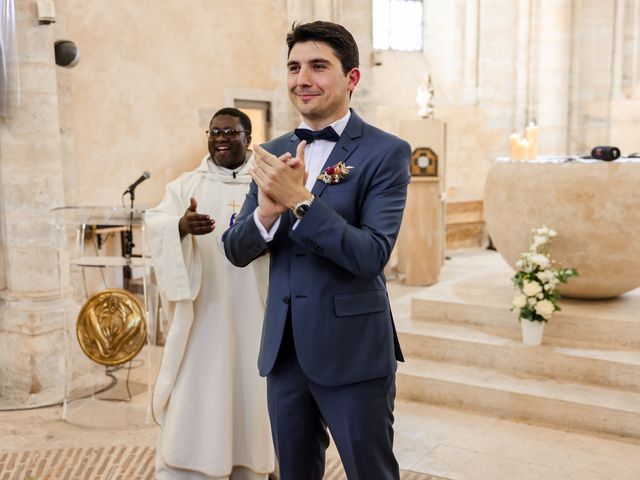 Le mariage de Anthony et Emmanuelle à Marolles-en-Brie, Seine-et-Marne 44