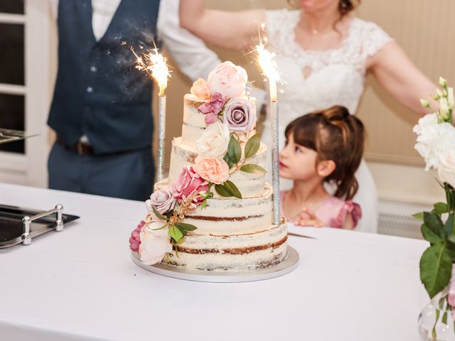 Le mariage de Anthony et Emmanuelle à Marolles-en-Brie, Seine-et-Marne 133