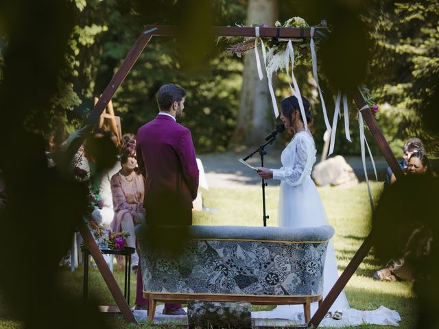 Le mariage de Maxime et Caroline à Geneuille, Doubs 40