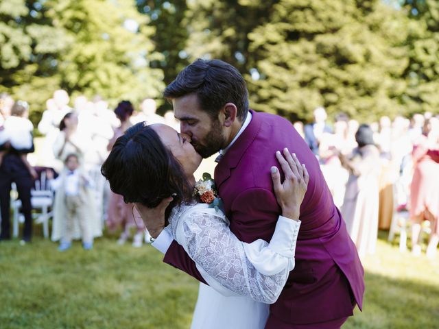 Le mariage de Maxime et Caroline à Geneuille, Doubs 44