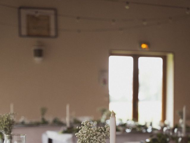 Le mariage de Adrien et Valentine à Mannevillette, Seine-Maritime 42