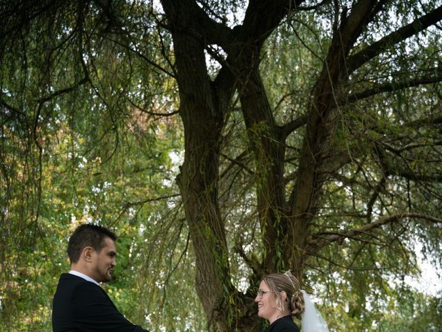 Le mariage de Gilles et Angélique à Serquigny, Eure 60