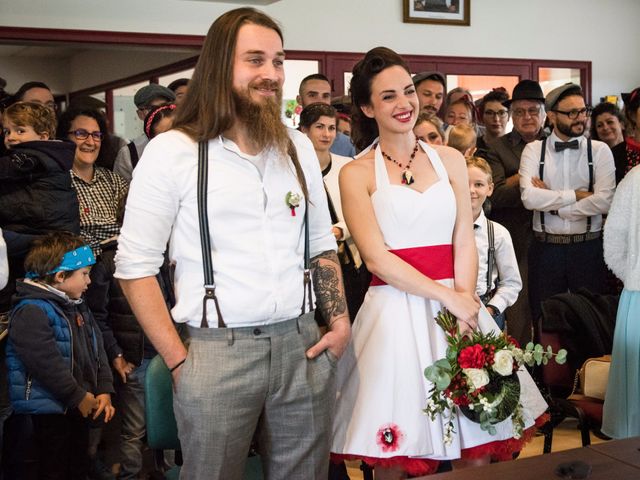 Le mariage de Mickaël et Honorine à Port-d&apos;Envaux, Charente Maritime 7