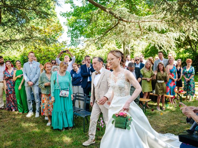 Le mariage de Antoine et Claire à Villeneuve-de-Marc, Isère 21