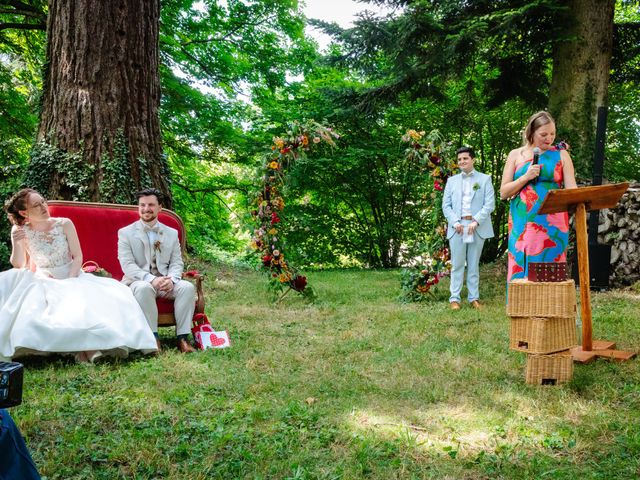 Le mariage de Antoine et Claire à Villeneuve-de-Marc, Isère 23