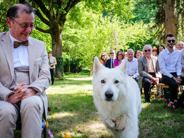 Le mariage de Antoine et Claire à Villeneuve-de-Marc, Isère 32