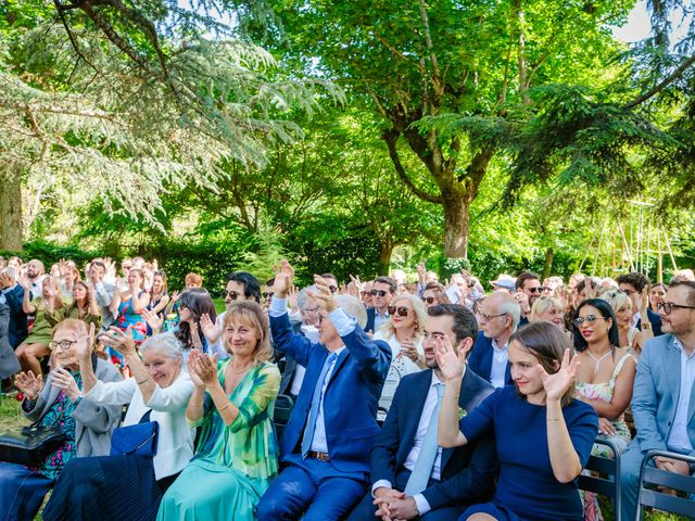Le mariage de Antoine et Claire à Villeneuve-de-Marc, Isère 44