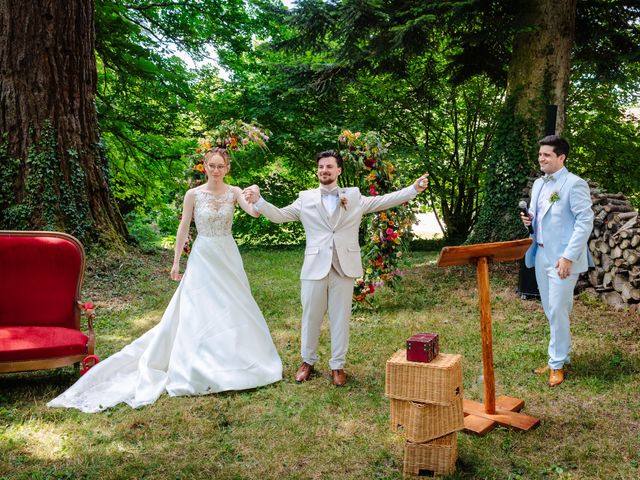 Le mariage de Antoine et Claire à Villeneuve-de-Marc, Isère 49