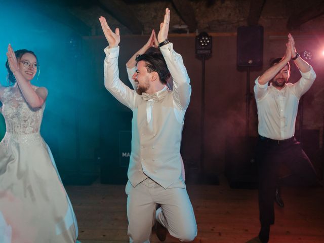 Le mariage de Antoine et Claire à Villeneuve-de-Marc, Isère 112