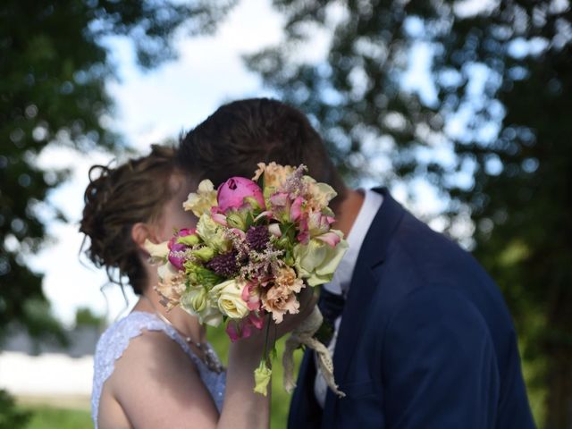 Le mariage de Armaury et Elodie à Jallans, Eure-et-Loir 55