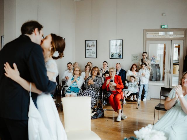 Le mariage de Emmanuel et Camille à Fleurie, Rhône 12