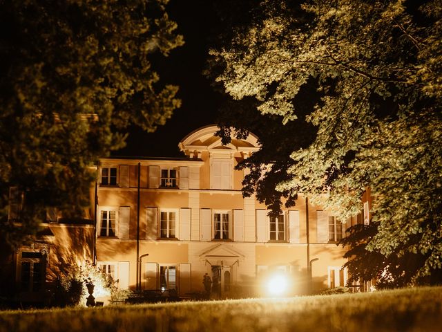 Le mariage de Emmanuel et Camille à Fleurie, Rhône 42