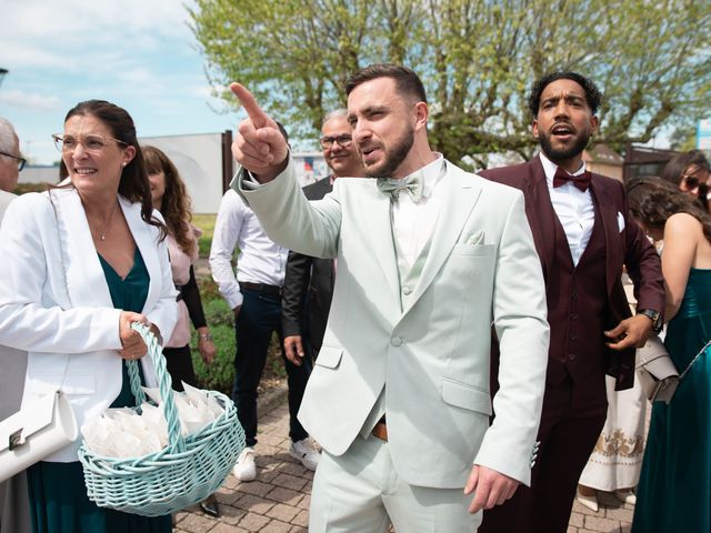 Le mariage de Damien et Coline à Saint-Romain-de-Jalionas, Isère 10