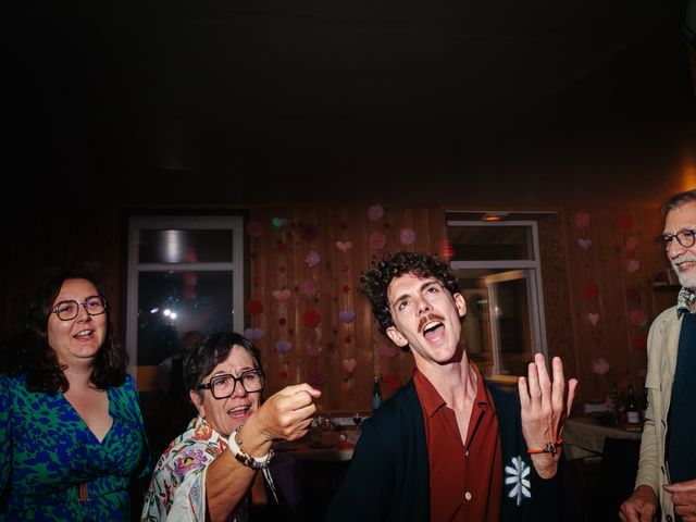 Le mariage de Victor et Julie à Le Haut-Bréda, Isère 13