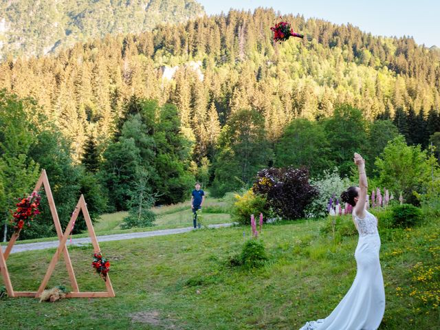 Le mariage de Victor et Julie à Le Haut-Bréda, Isère 27