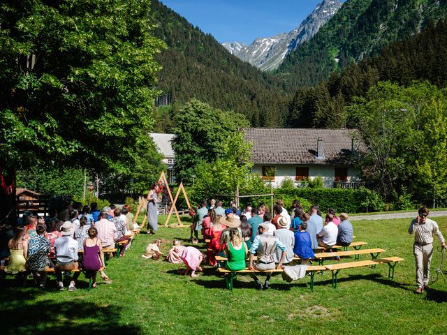 Le mariage de Victor et Julie à Le Haut-Bréda, Isère 57