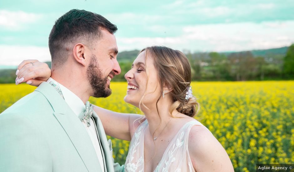 Le mariage de Damien et Coline à Saint-Romain-de-Jalionas, Isère